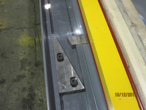 Presse à poutrelles